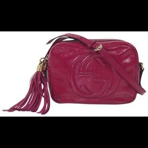 Pink patent leather Gucci disco bag